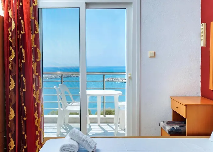 Hotel Papageorgiou 3*